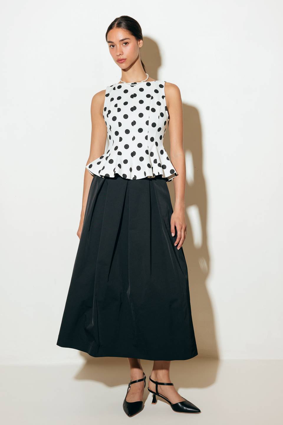 TONAL MOVE WHITE WOVEN TOP Flying Tomato