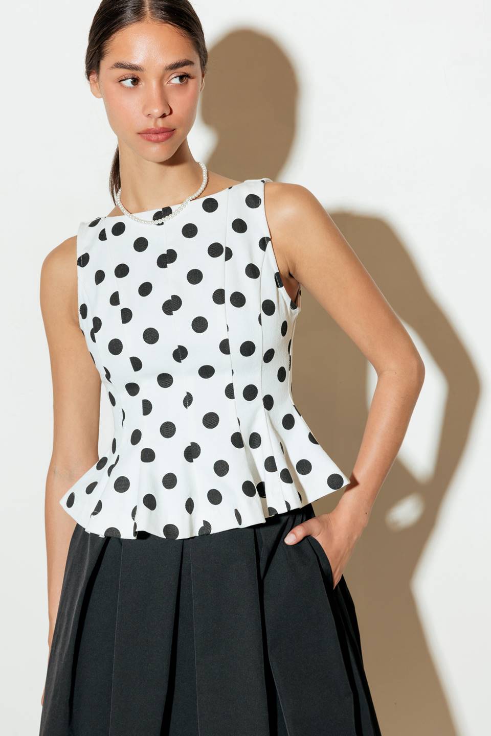 TONAL MOVE WHITE WOVEN TOP Flying Tomato
