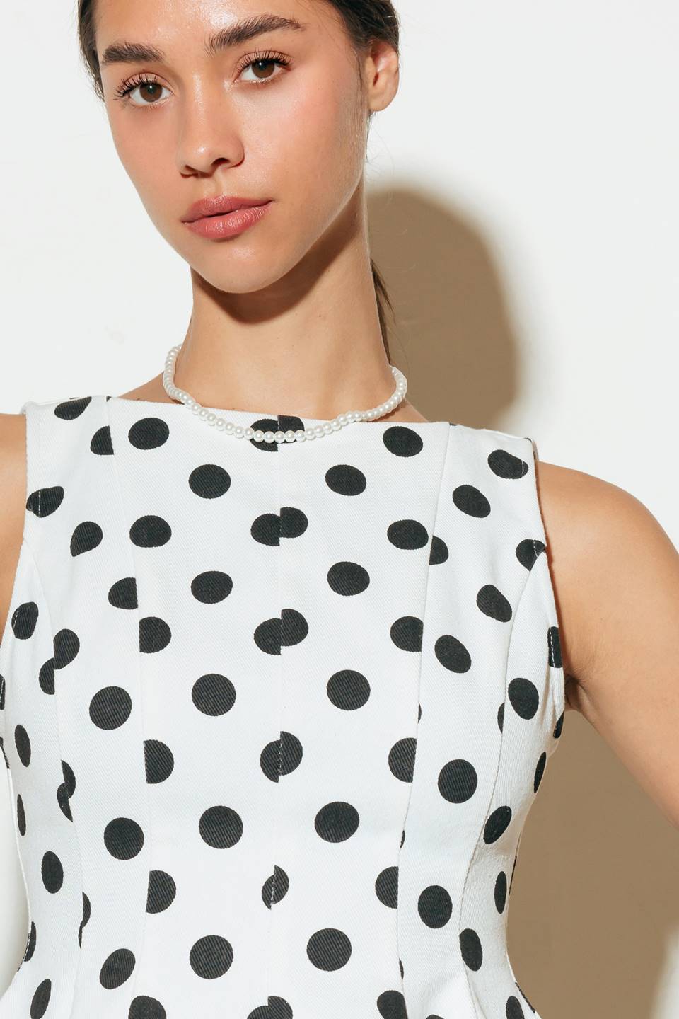 TONAL MOVE WHITE WOVEN TOP Flying Tomato