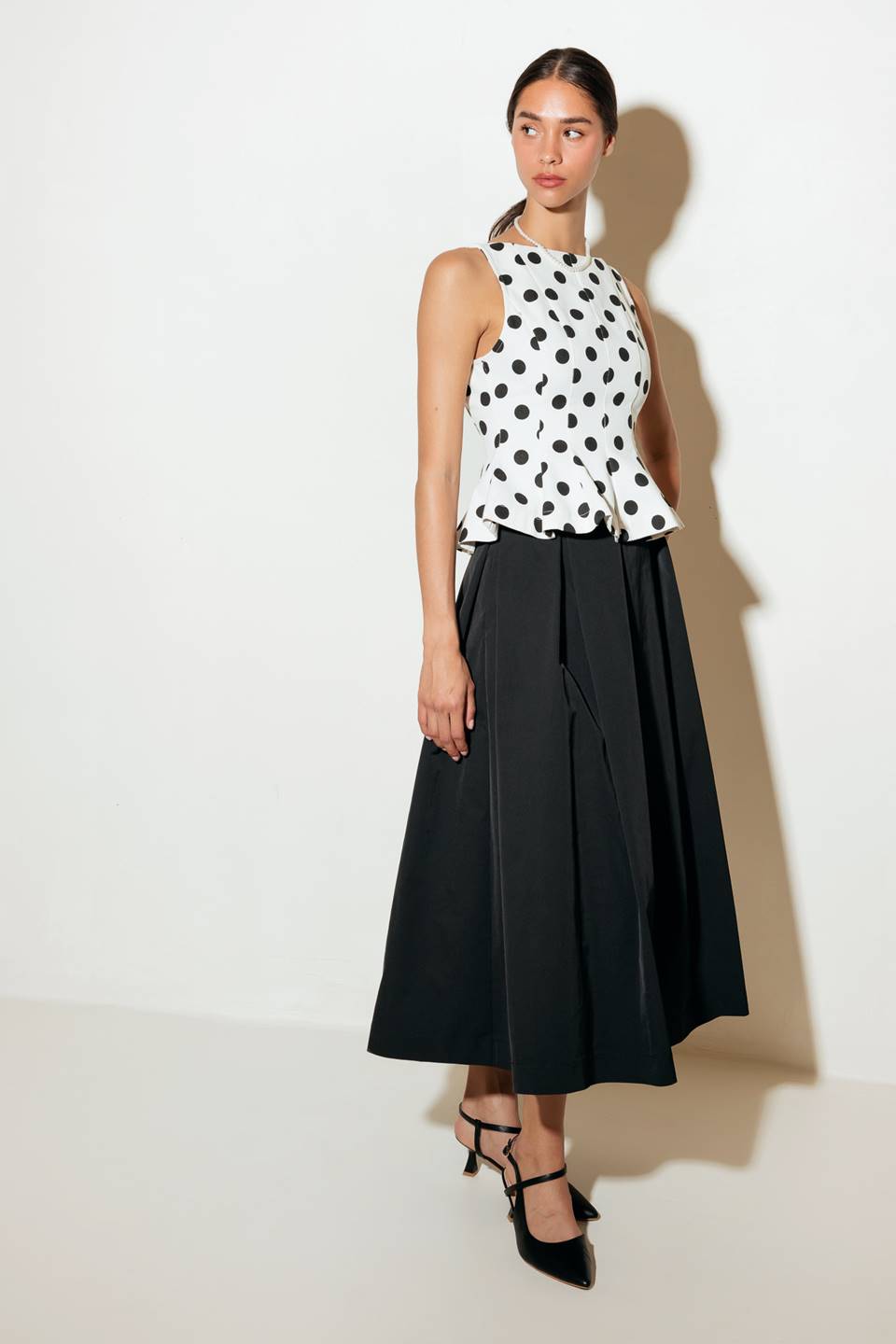 TONAL MOVE WHITE WOVEN TOP Flying Tomato
