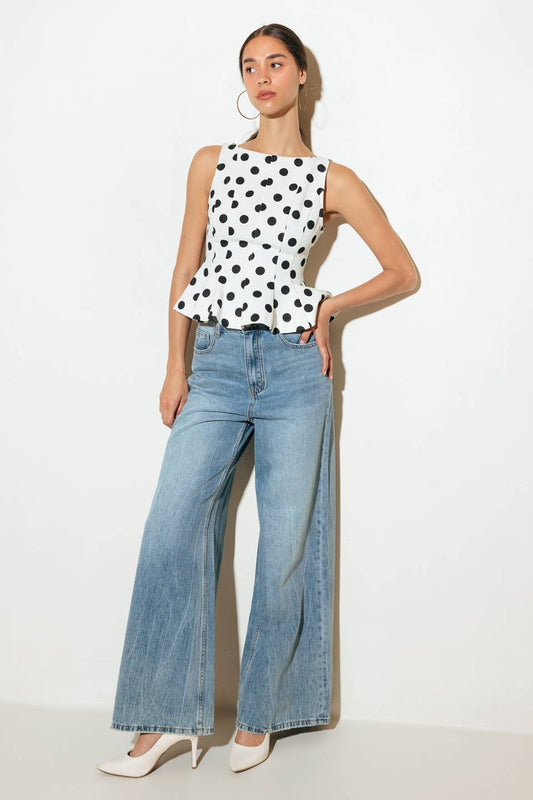 TONAL MOVE WHITE WOVEN TOP Flying Tomato