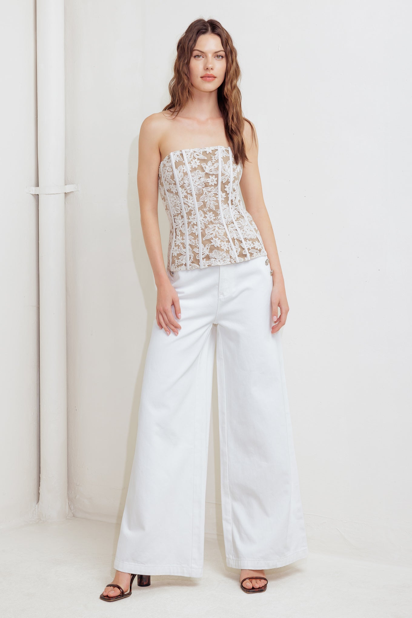 CAFE SOCIETY LOOK WOVEN LACE TOP Flying Tomato