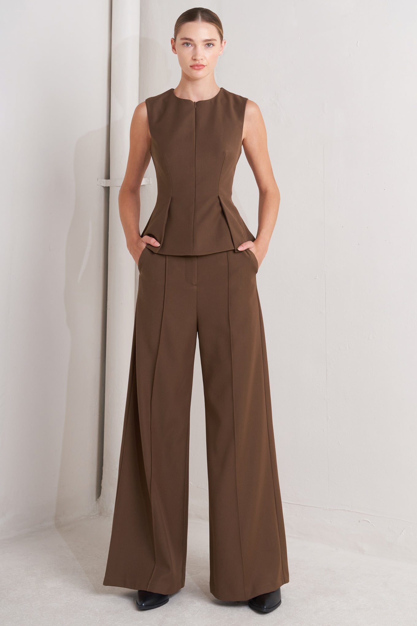 MONDAY FLOW BROWN WOVEN TOP Flying Tomato