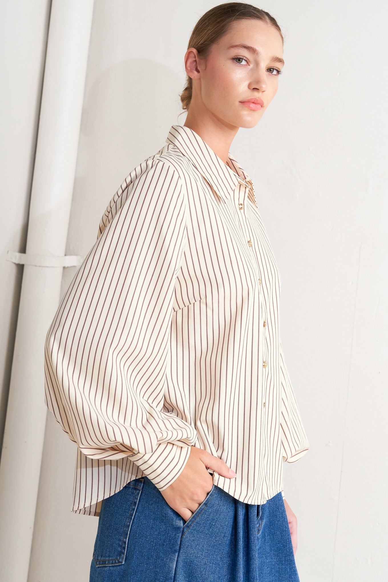 PINSTRIPE CHIC WOVEN TOP Flying Tomato