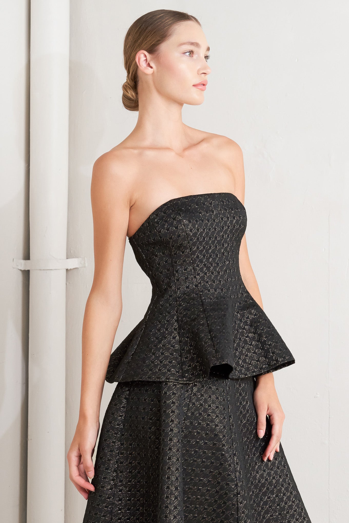 EVENING SCULPT METALLIC THREADED WOVEN TOP Flying Tomato