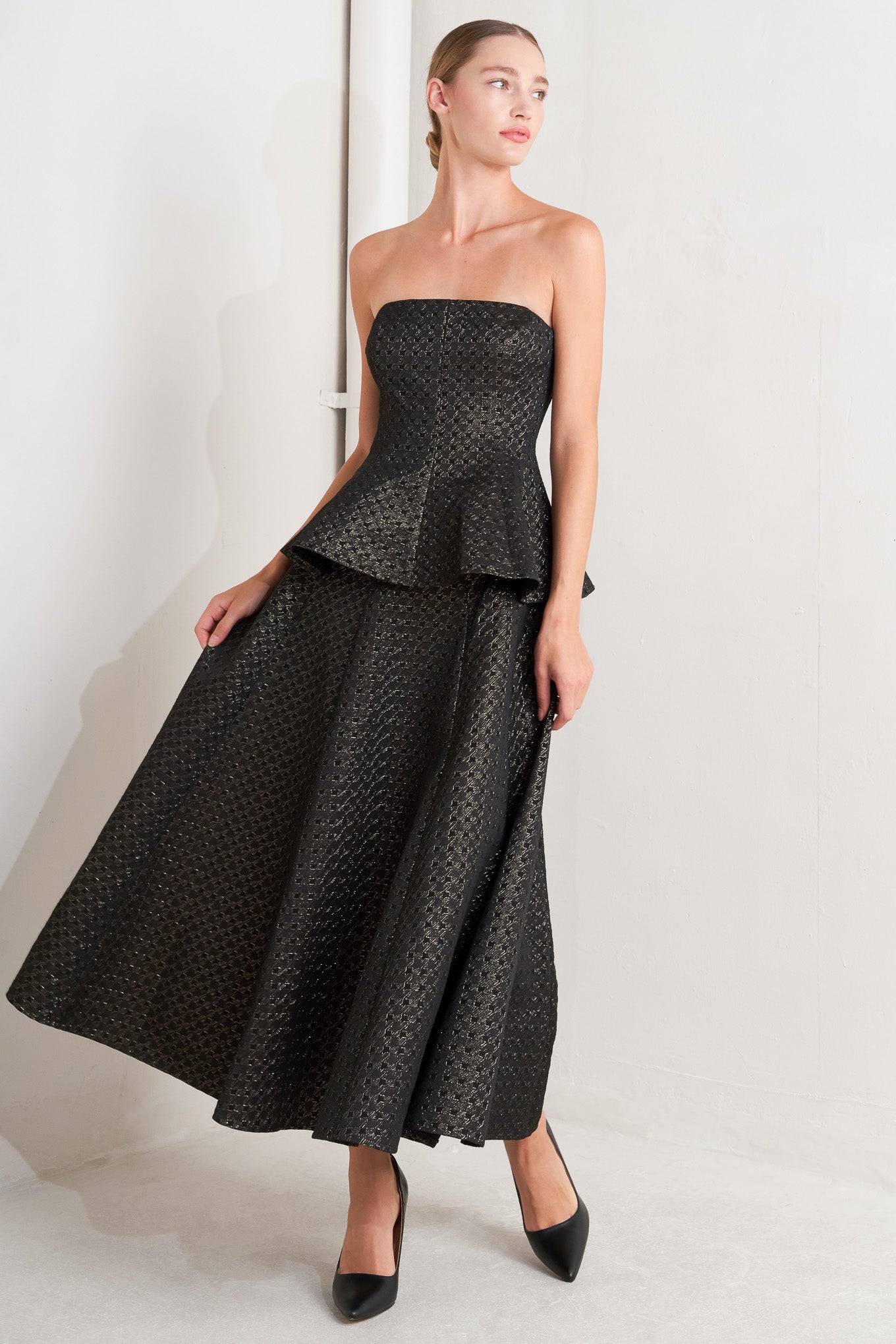 EVENING SCULPT METALLIC THREADED WOVEN TOP Flying Tomato