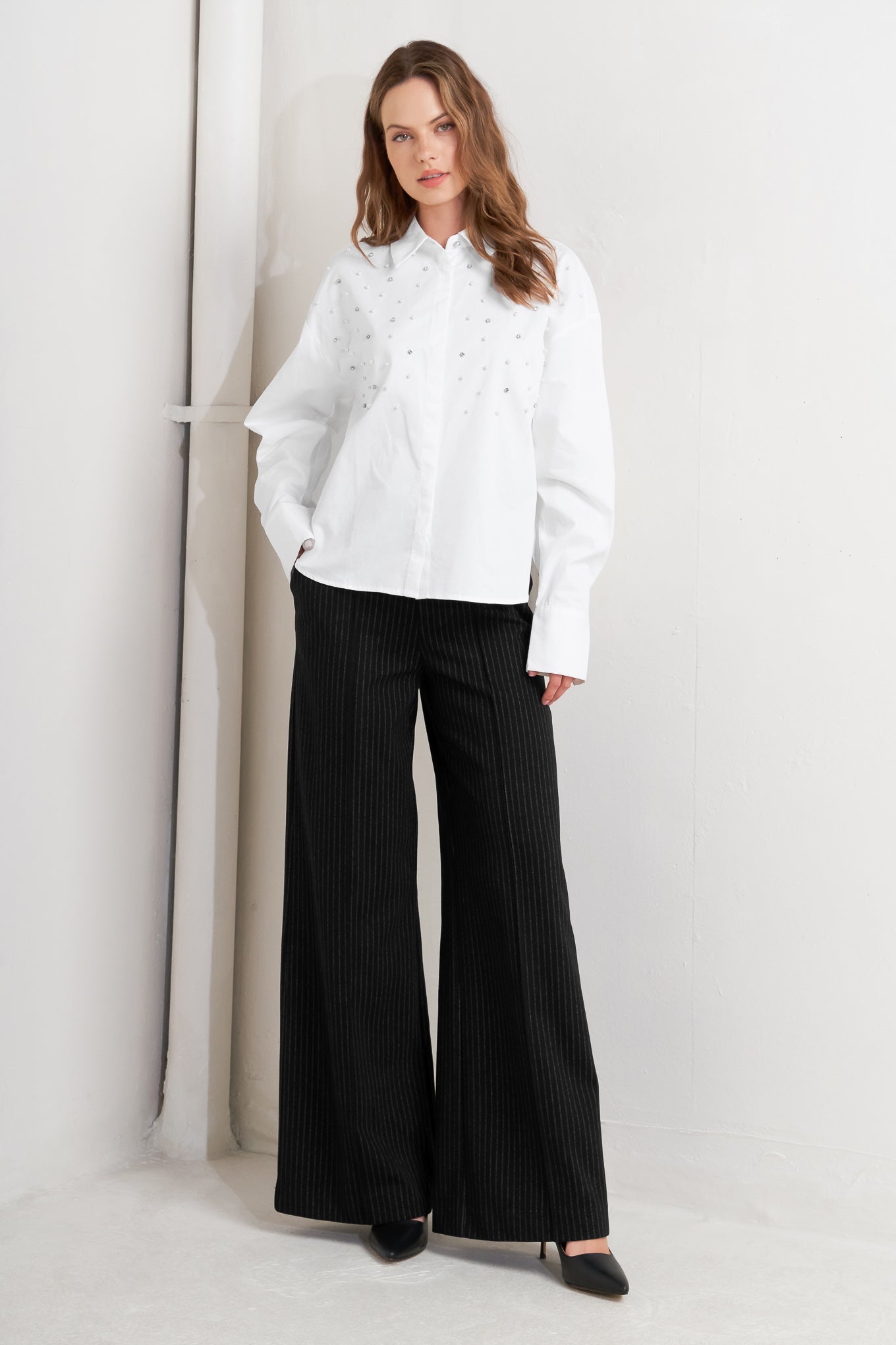 CRYSTAL TOUCH WOVEN SHIRT Flying Tomato