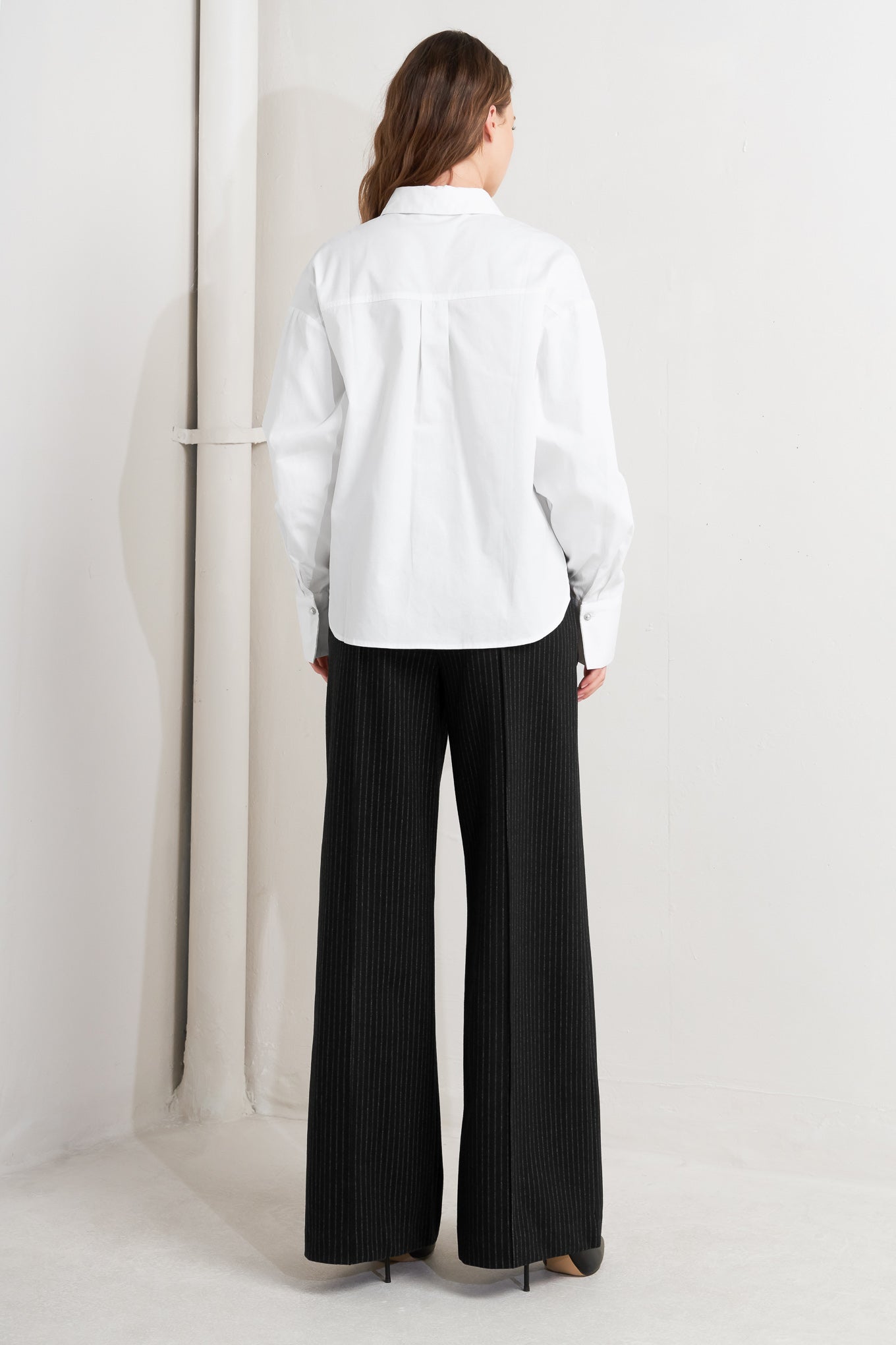 CRYSTAL TOUCH WOVEN SHIRT Flying Tomato