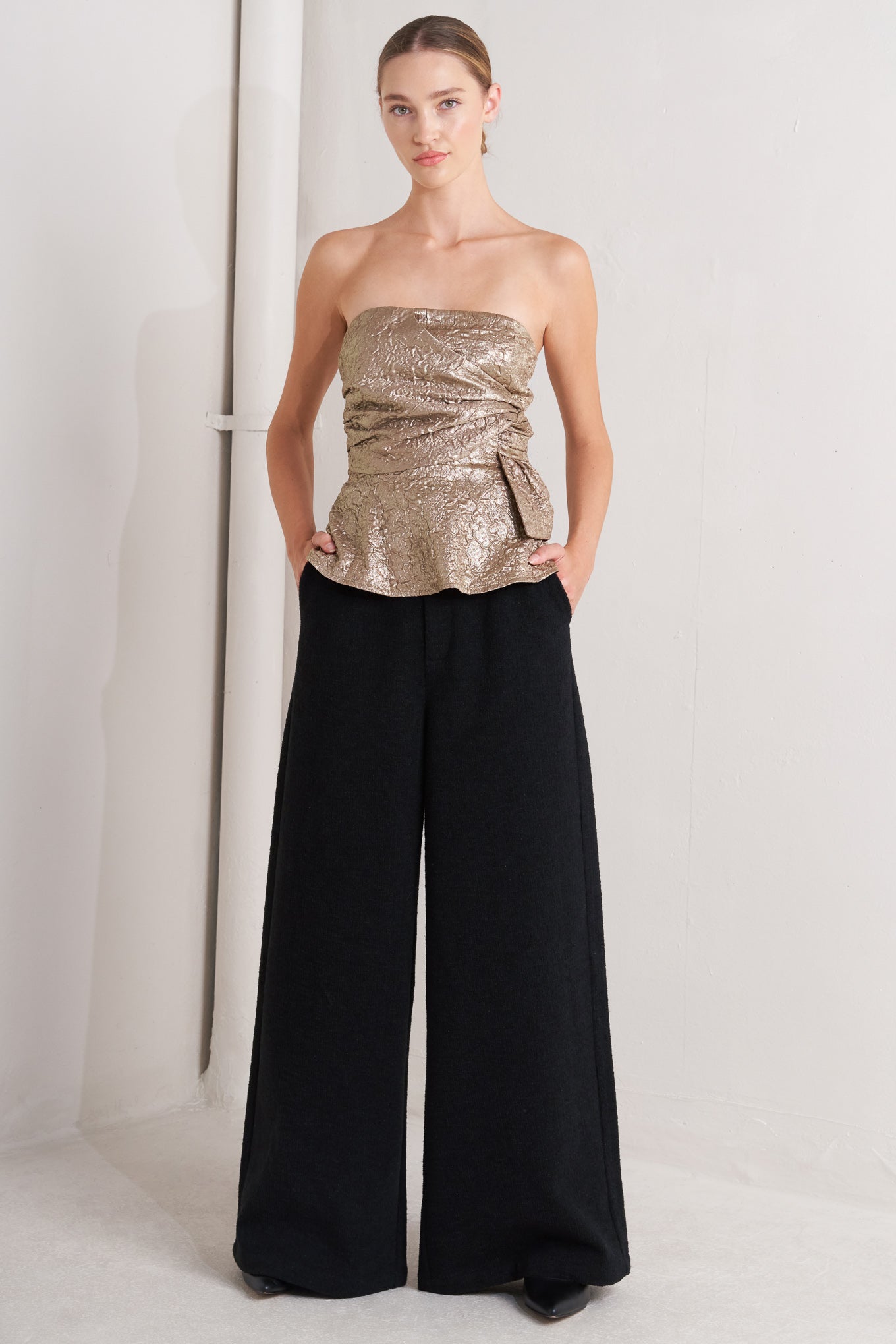 Liquid Gold Woven Strapless Top Side Twist Peplum Zipper Flying Tomato
