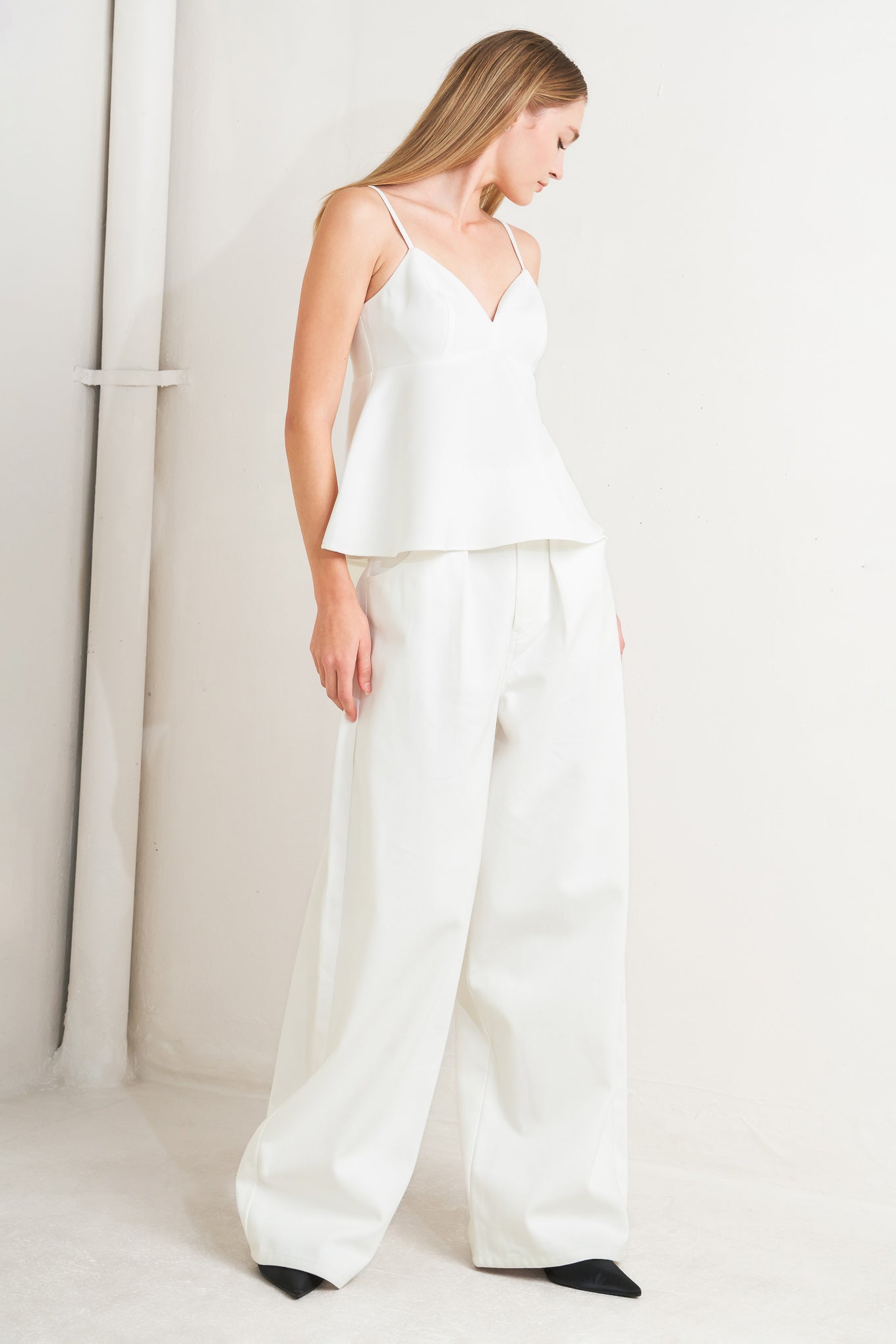 MINIMAL MOOD WOVEN CAMI TOP - Love Salve