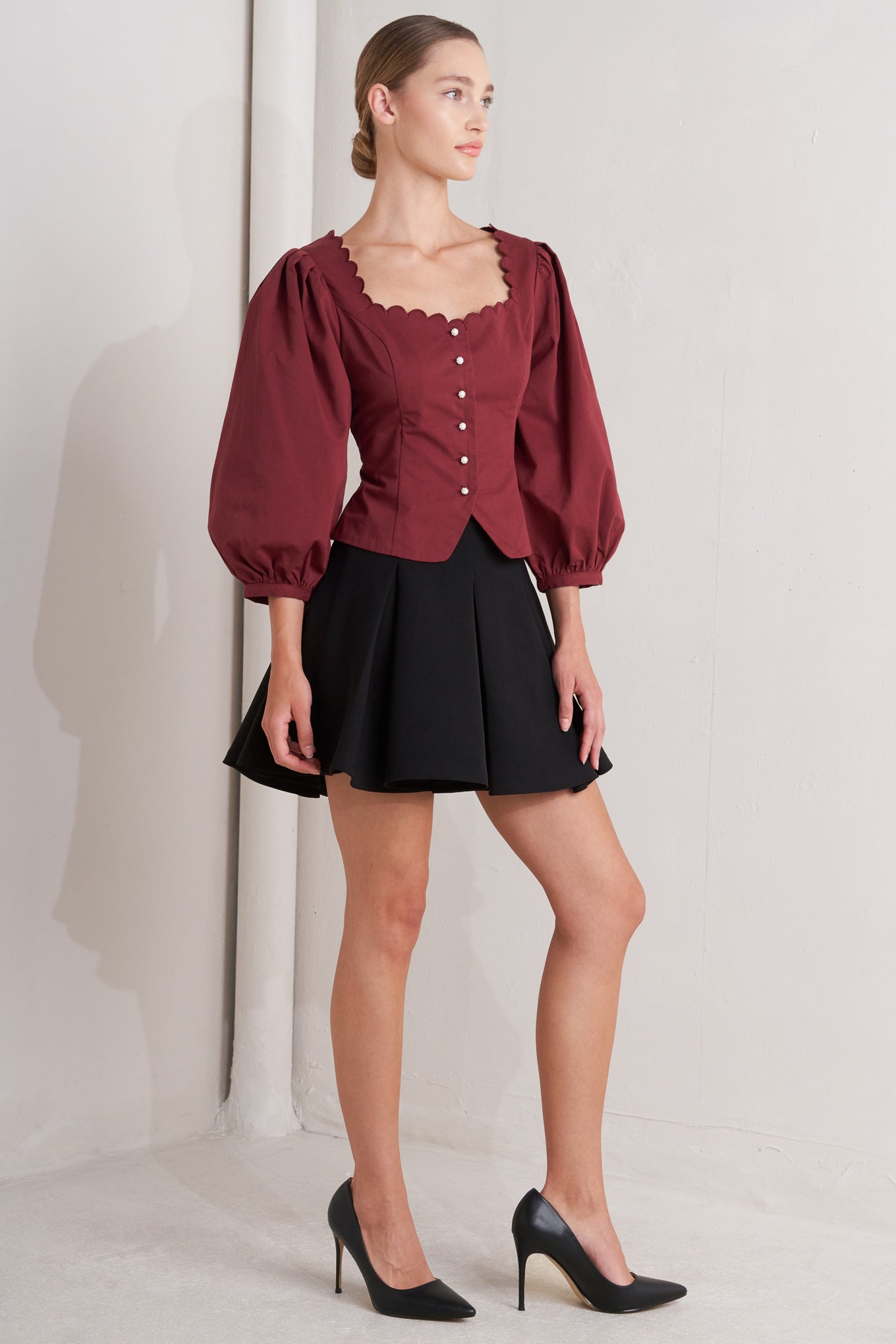 AMOUR SCALLOP WOVEN TOP Flying Tomato