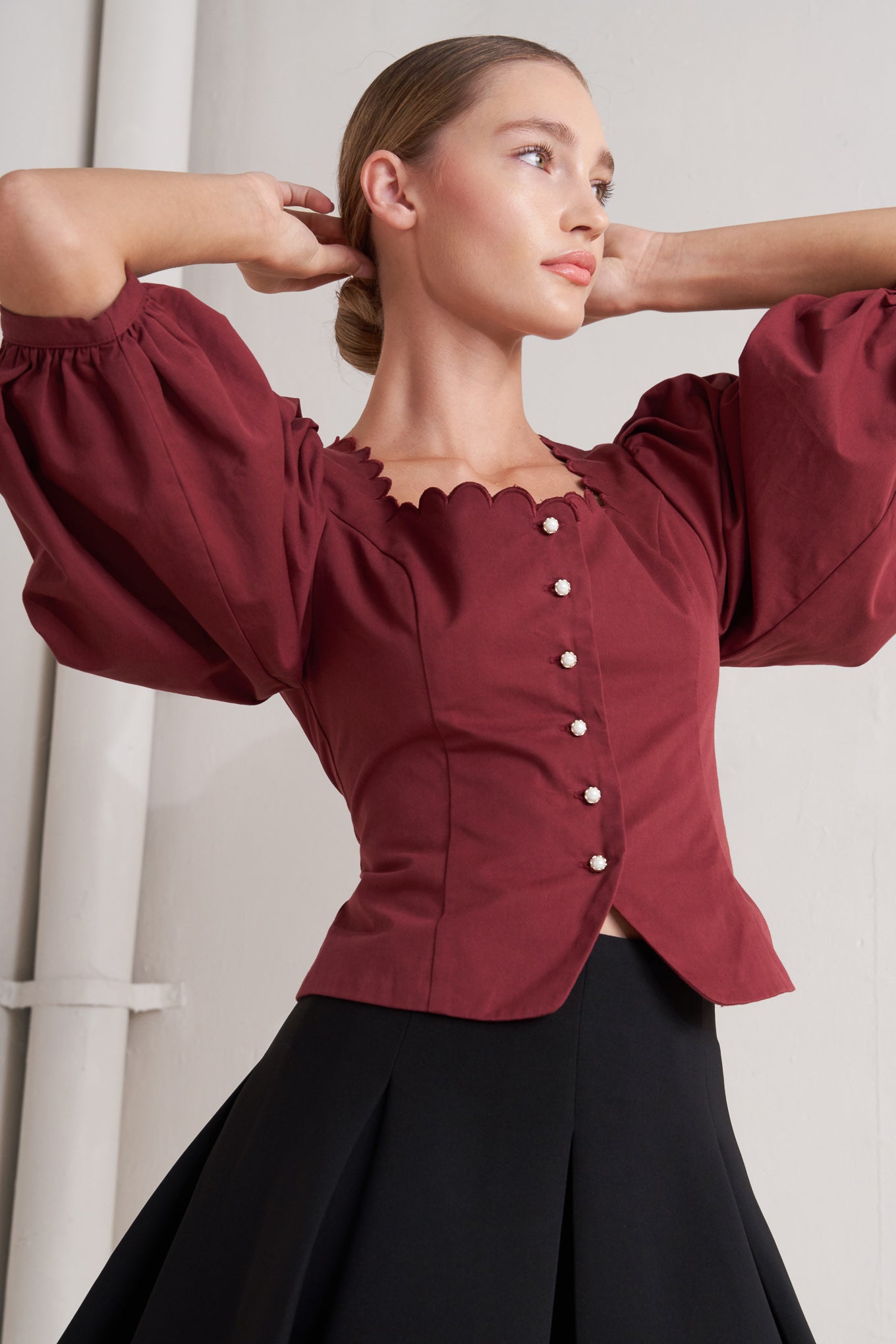 AMOUR SCALLOP WOVEN TOP Flying Tomato