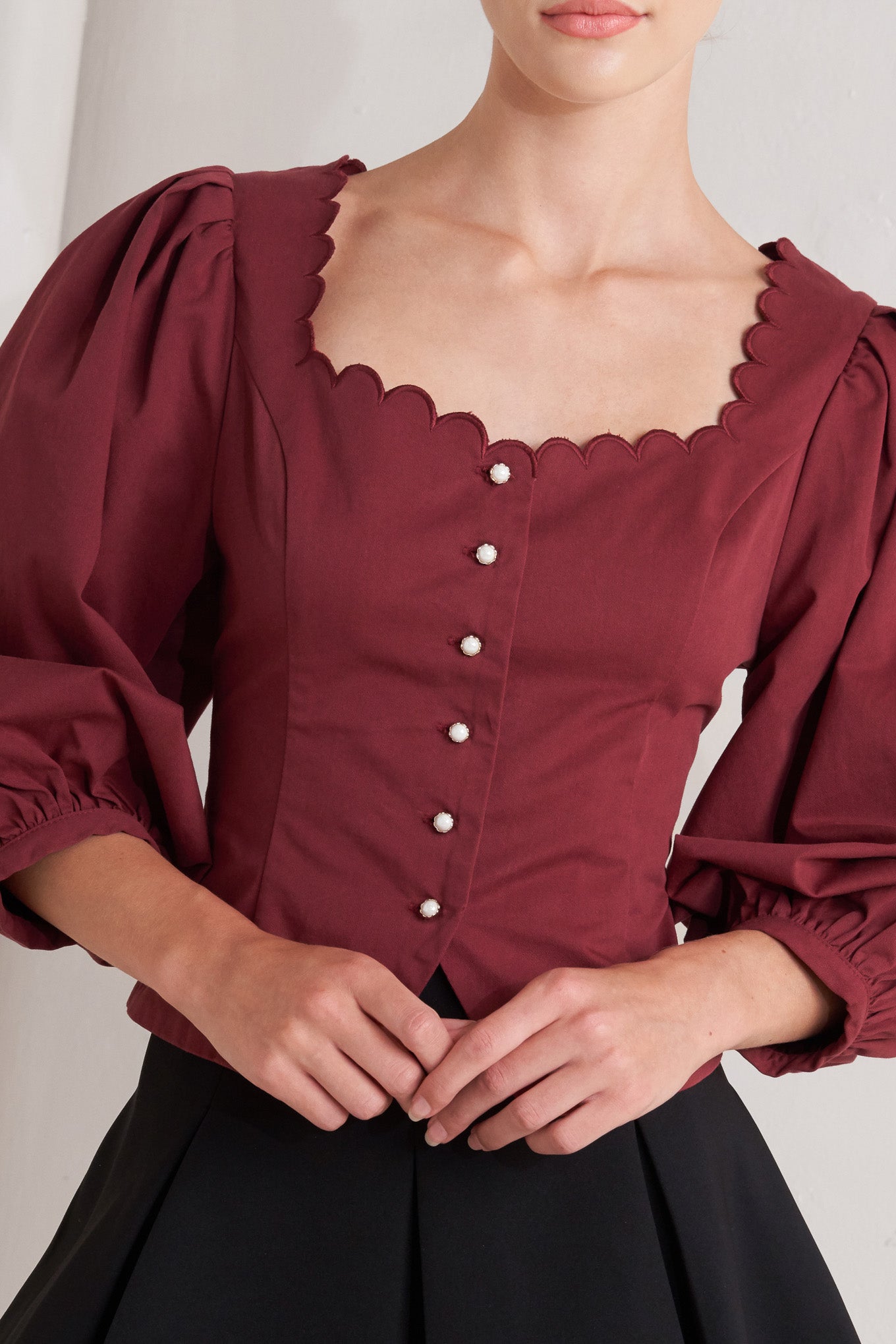 AMOUR SCALLOP WOVEN TOP Flying Tomato