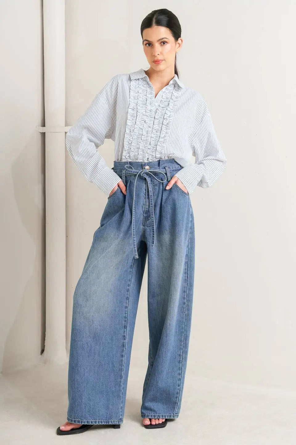 DAYLIGHT EDGE WOVEN TOP Flying Tomato