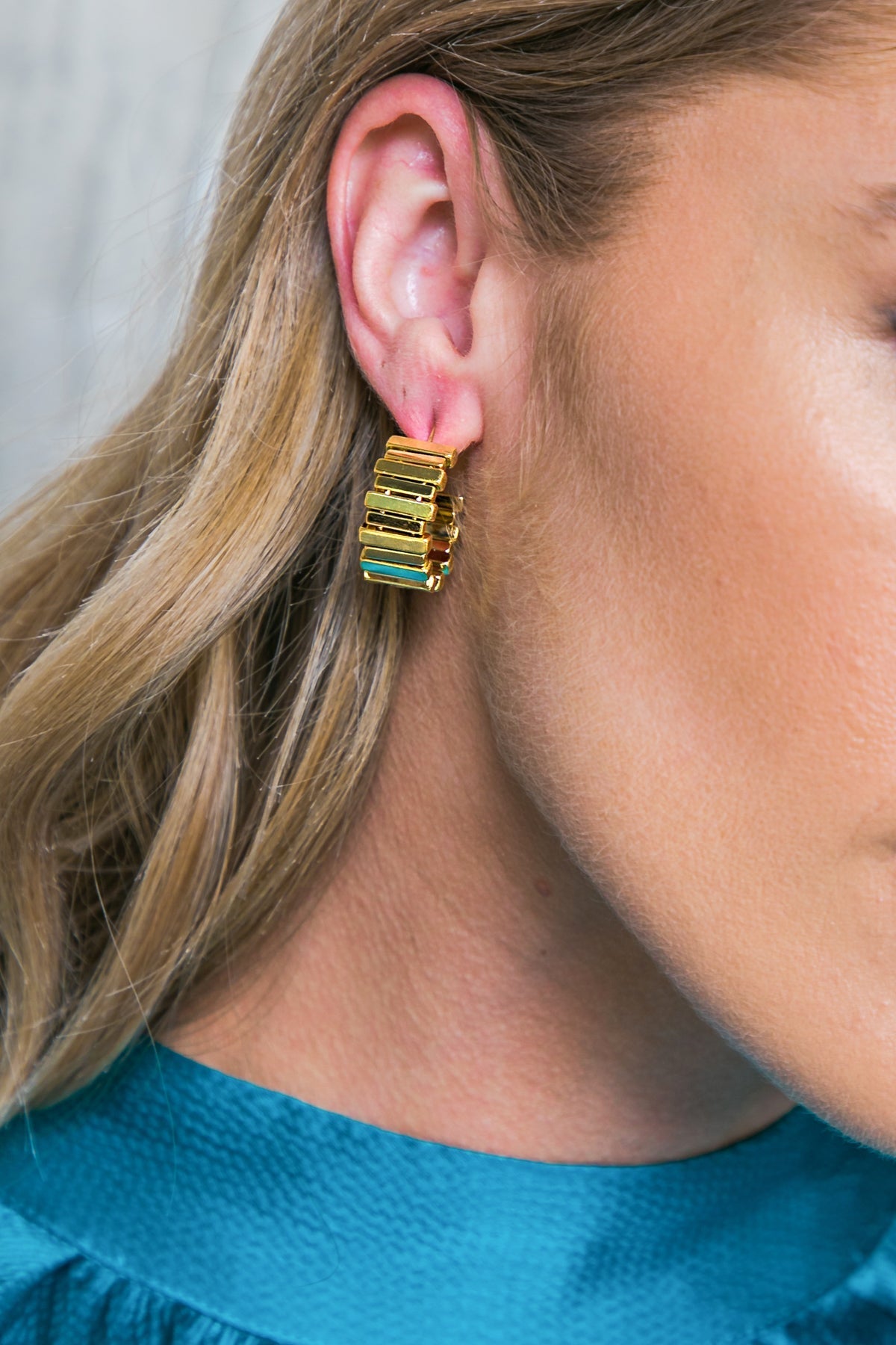 DIP RIBBED STUD EARRINGS Flying Tomato