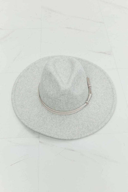 Fame fedora hat in light grey 