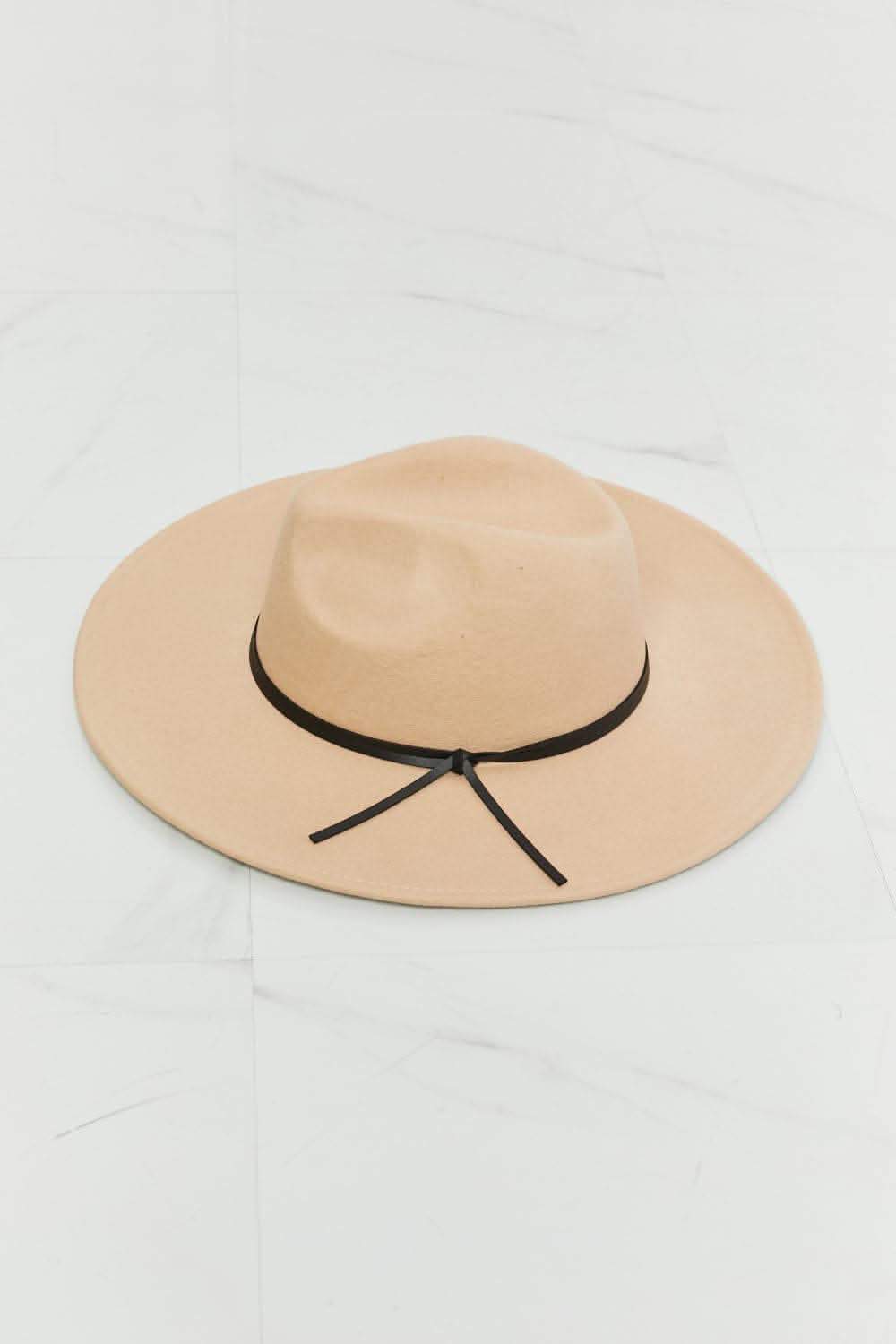 Fame fedora hat with leather detail 