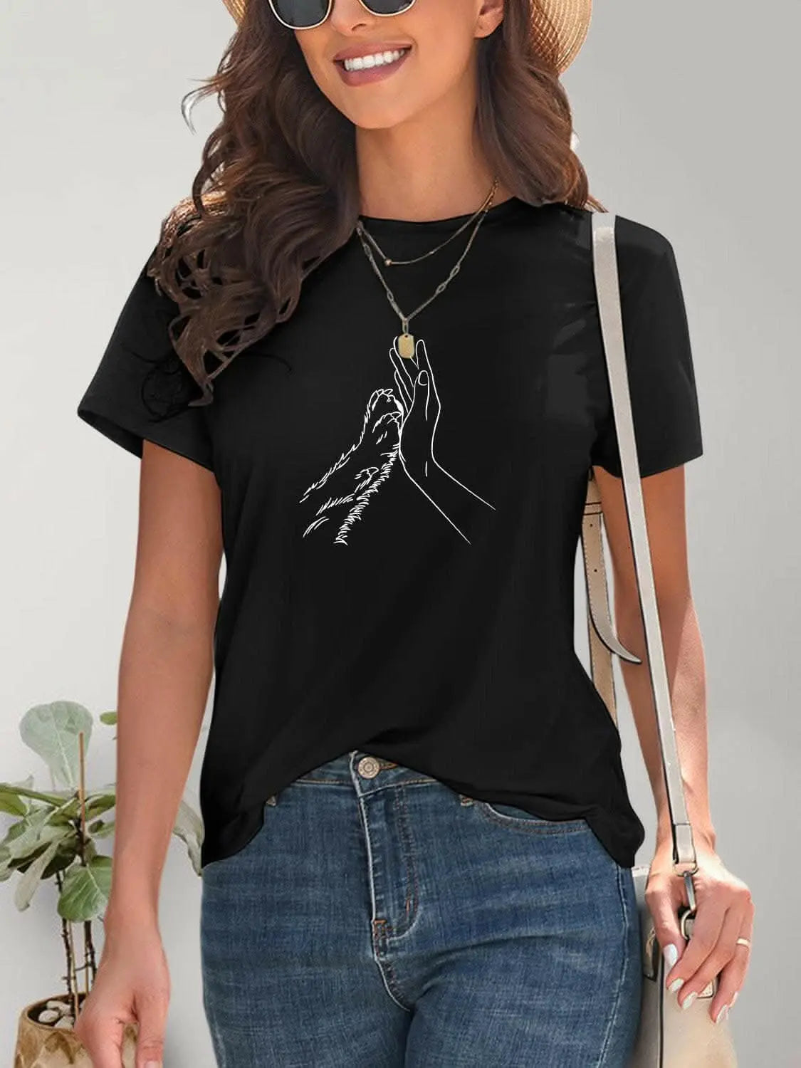 Graphic tee with round neck design - Love Salve 