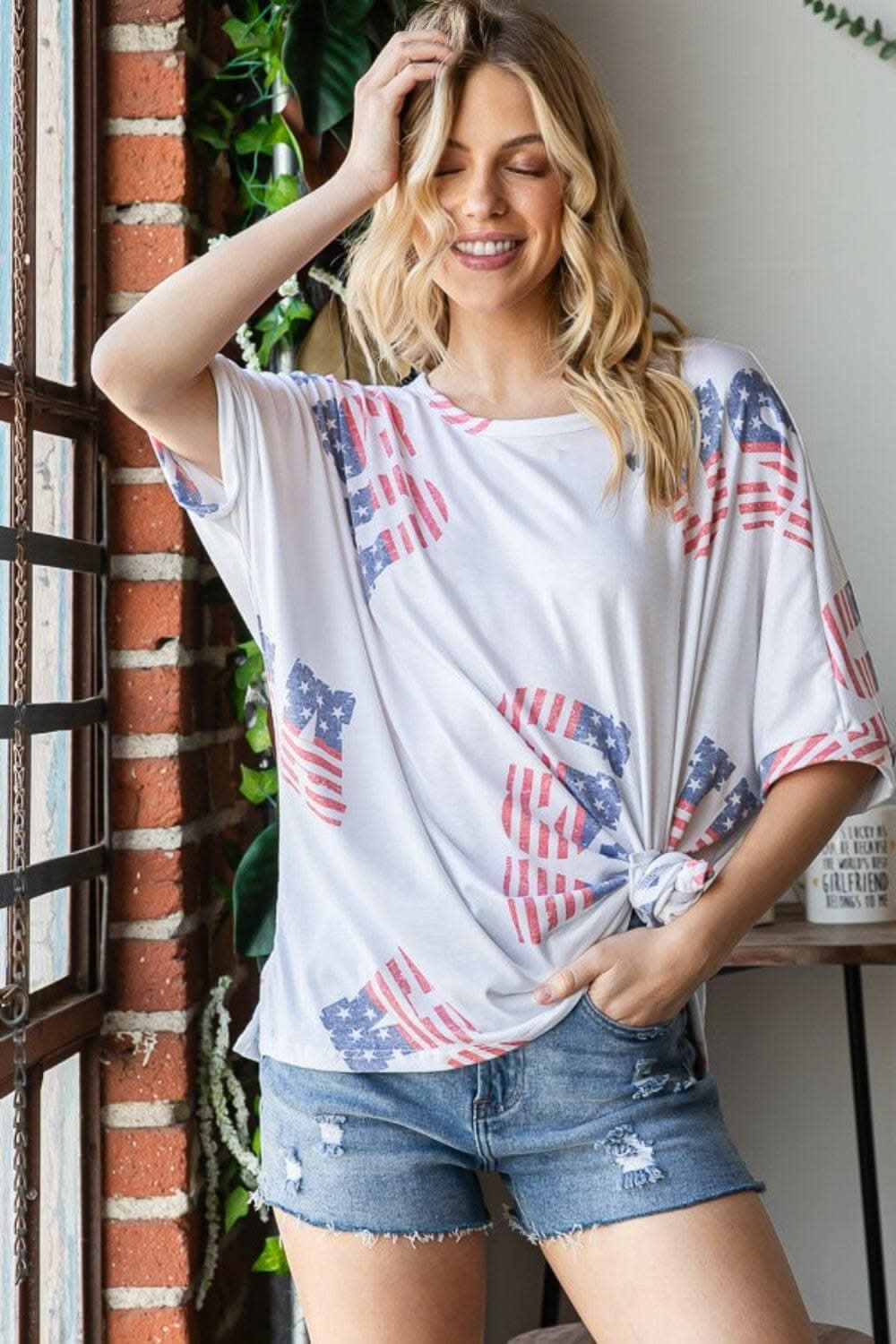 HOPELY Letter Graphic Round Neck T-Shirt 