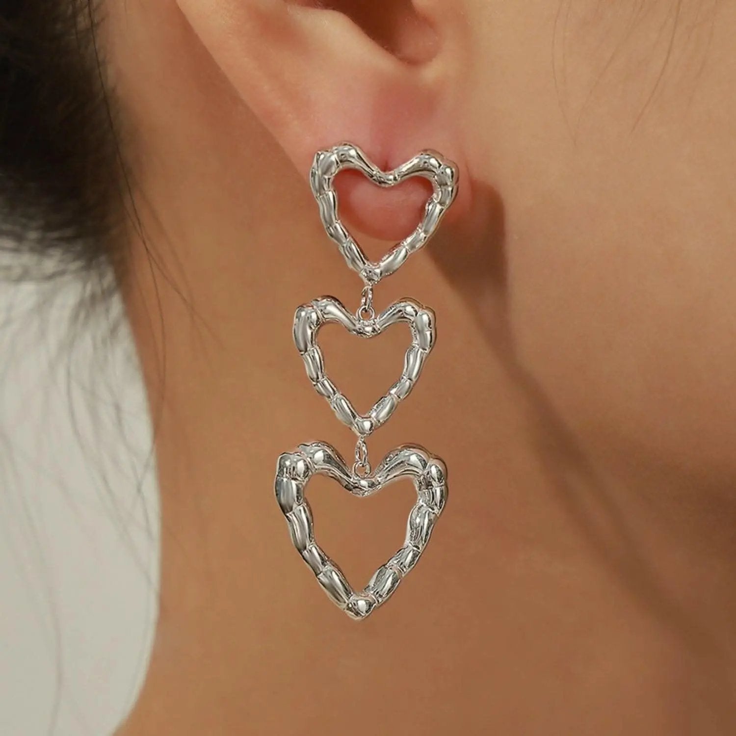 Heart-shaped titanium earrings - Love Salve 