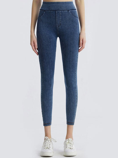 High-stretch leggings with comfort waistband 