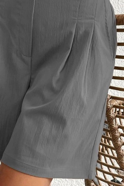 High-waisted pocket shorts for women 