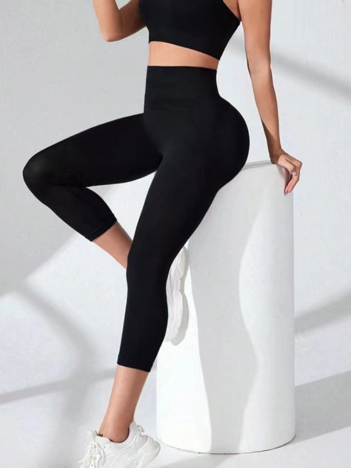 High waist cropped leggings - stylish activewear 