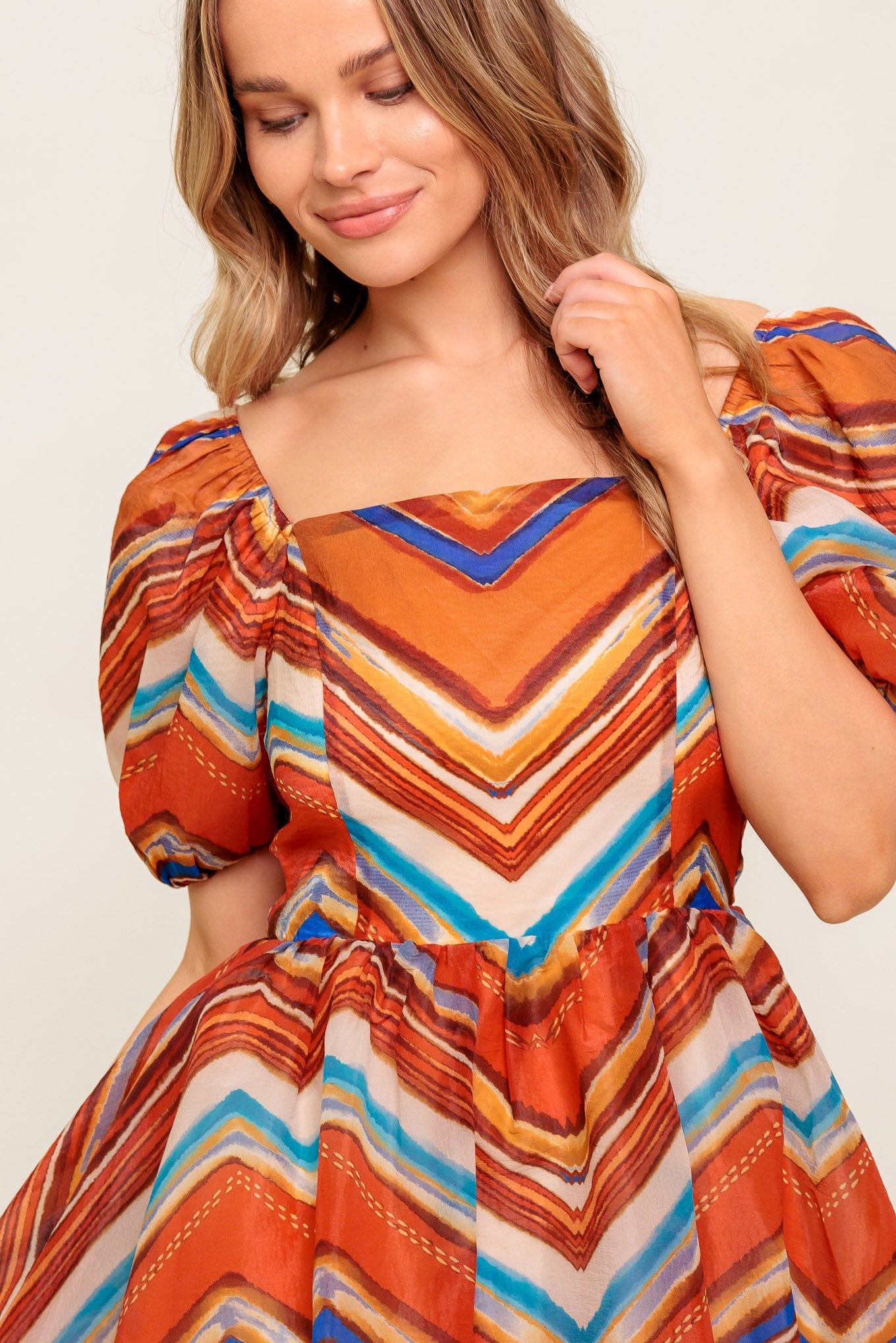 Printed Woven Midi Dress With Square Neck And Puff Sleeves