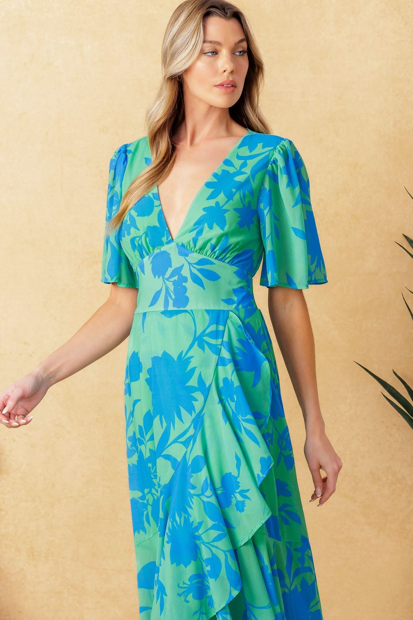 DREAMY FLUTTER MIDI DRESS