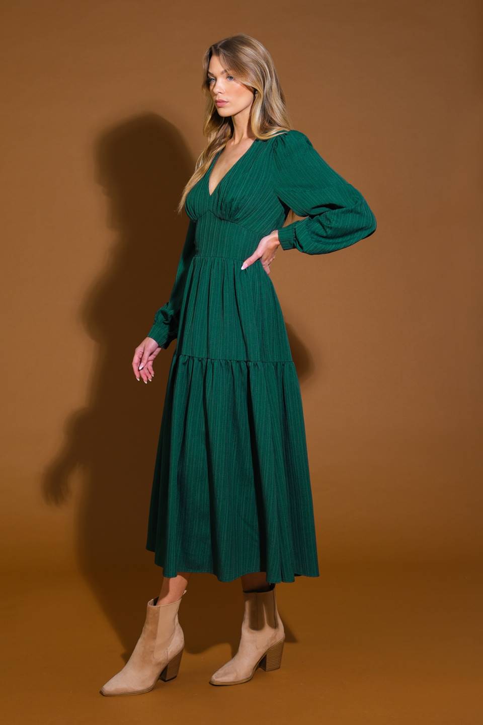 POSH PRESENCE WOVEN MIDI DRESS Flying Tomato