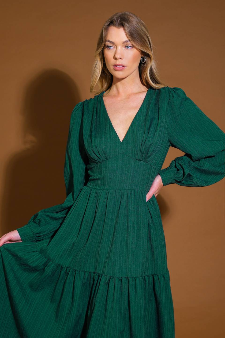 POSH PRESENCE WOVEN MIDI DRESS Flying Tomato