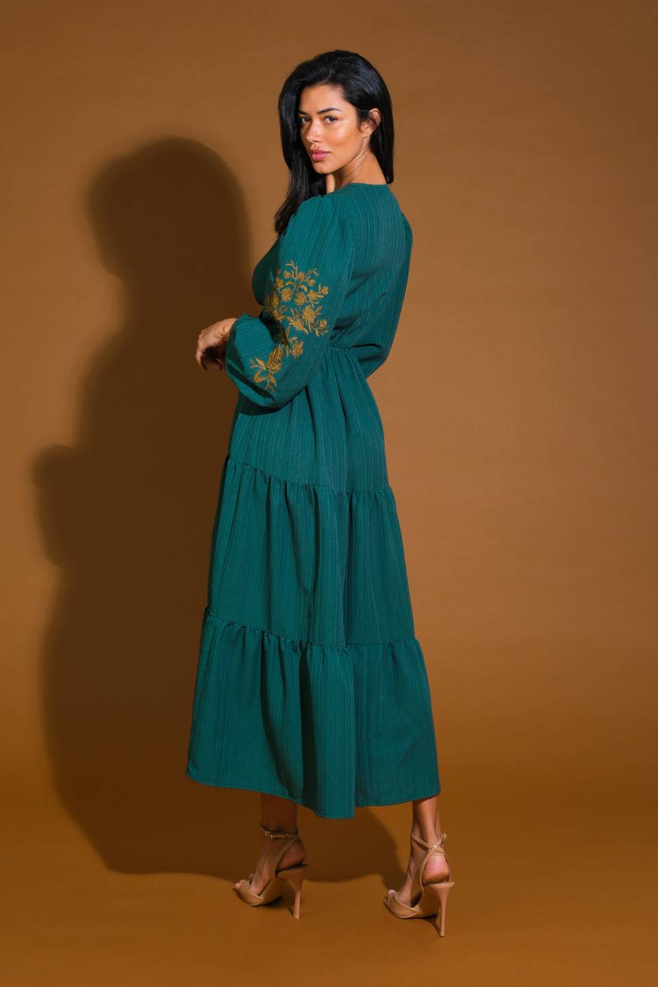 YOUNG LOVE WOVEN MIDI DRESS Flying Tomato