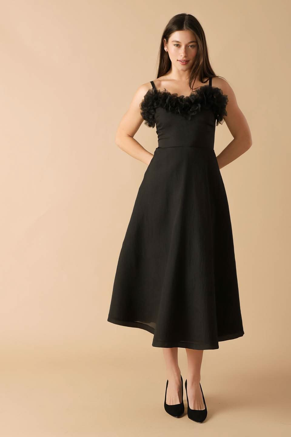 WHISPERING PINES SWEETHEART MIDI DRESS