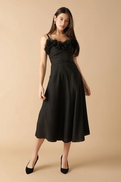 WHISPERING PINES SWEETHEART MIDI DRESS