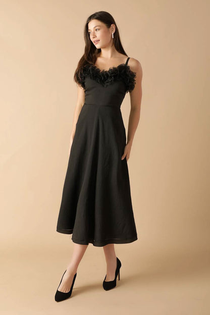 WHISPERING PINES SWEETHEART MIDI DRESS