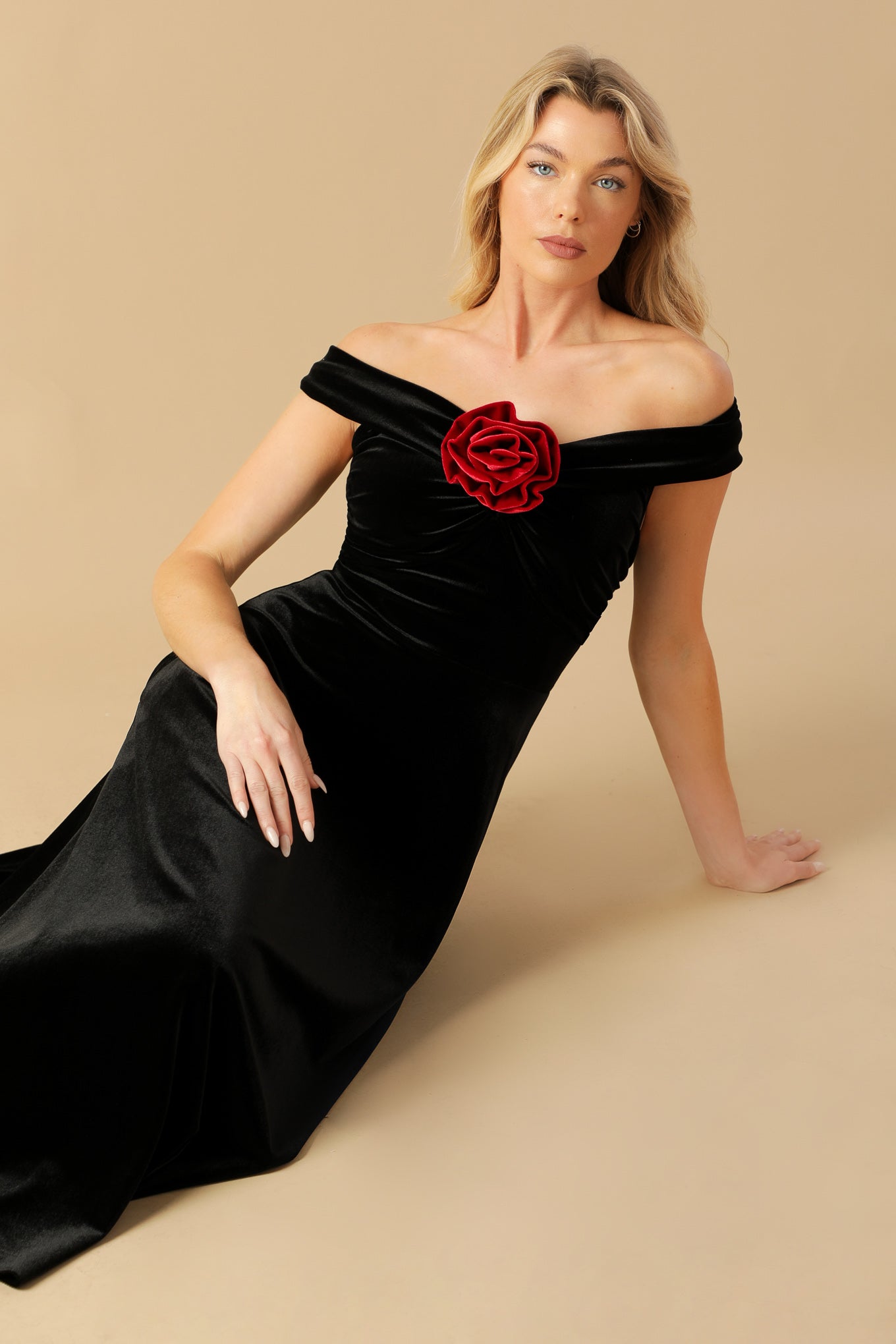 BE THERE FOR YOU VELVET MIDI DRESS Flying Tomato