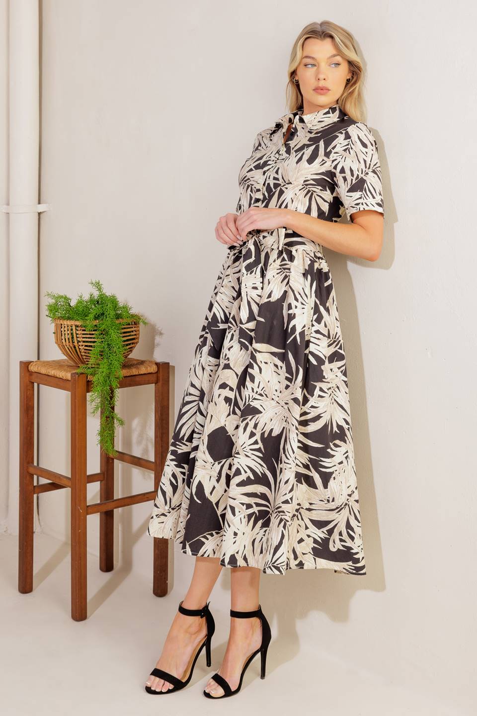 ALL YOU DO WOVEN MIDI DRESS Flying Tomato