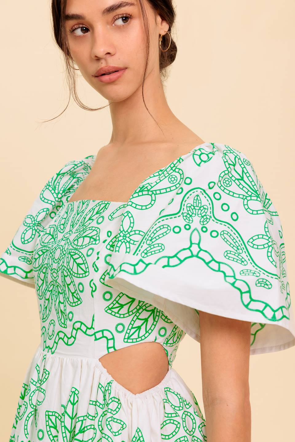 SHE'S A VISION WOVEN MIDI DRESS Flying Tomato