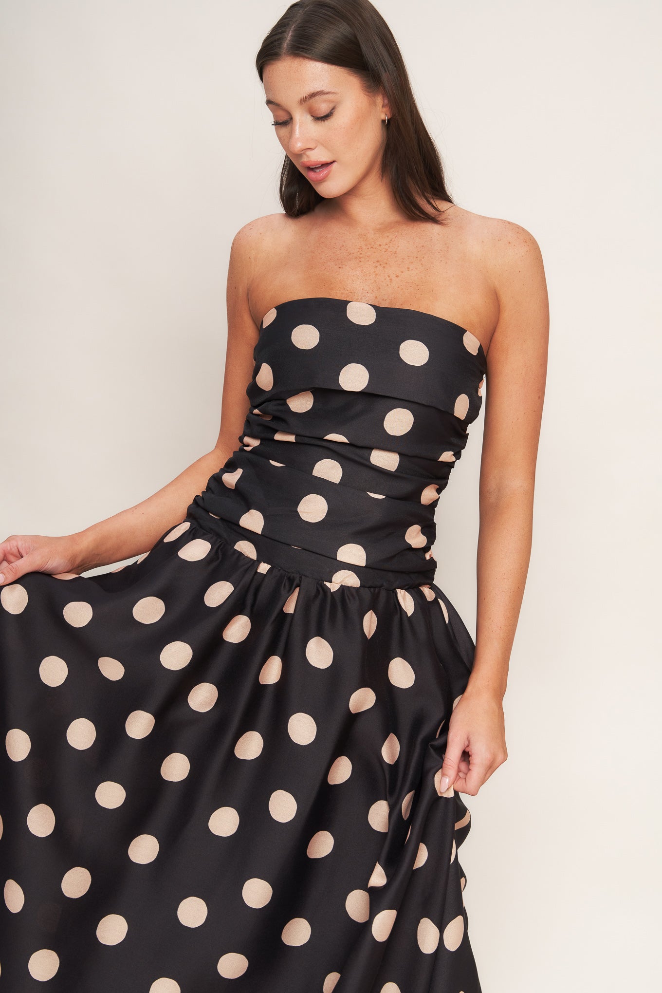 SPOTLIGHT HOUR WOVEN MIDI DRESS Flying Tomato