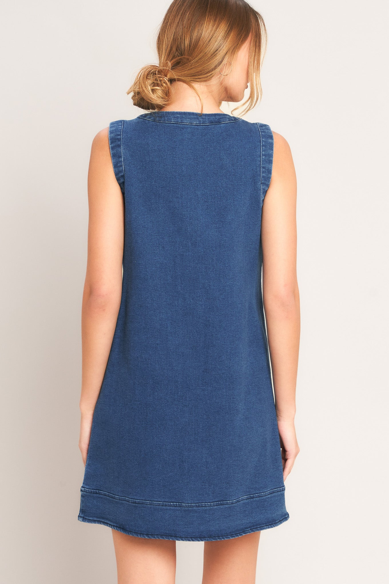 EVERYDAY ICON DENIM SHIFT DRESS