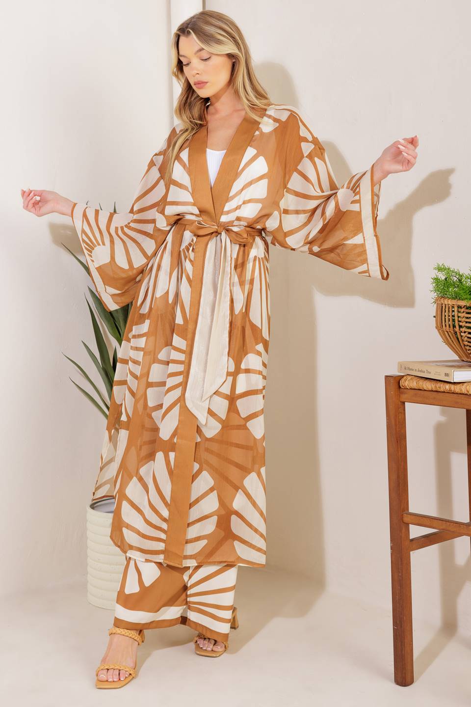 LOVE IN WAITING WOVEN KIMONO AND PANT SET