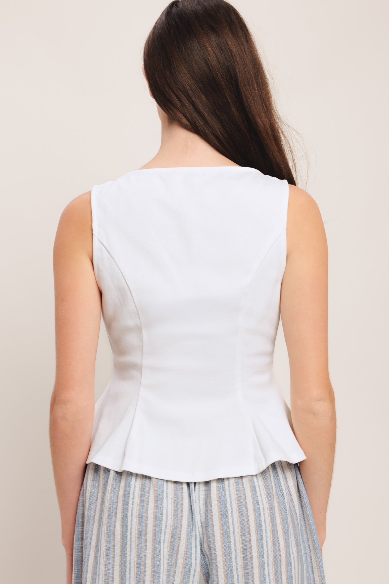 Soft Harvest White Sweetheart Neckline Sleeveless Button Front Eyelet Embroidery Flying Tomato