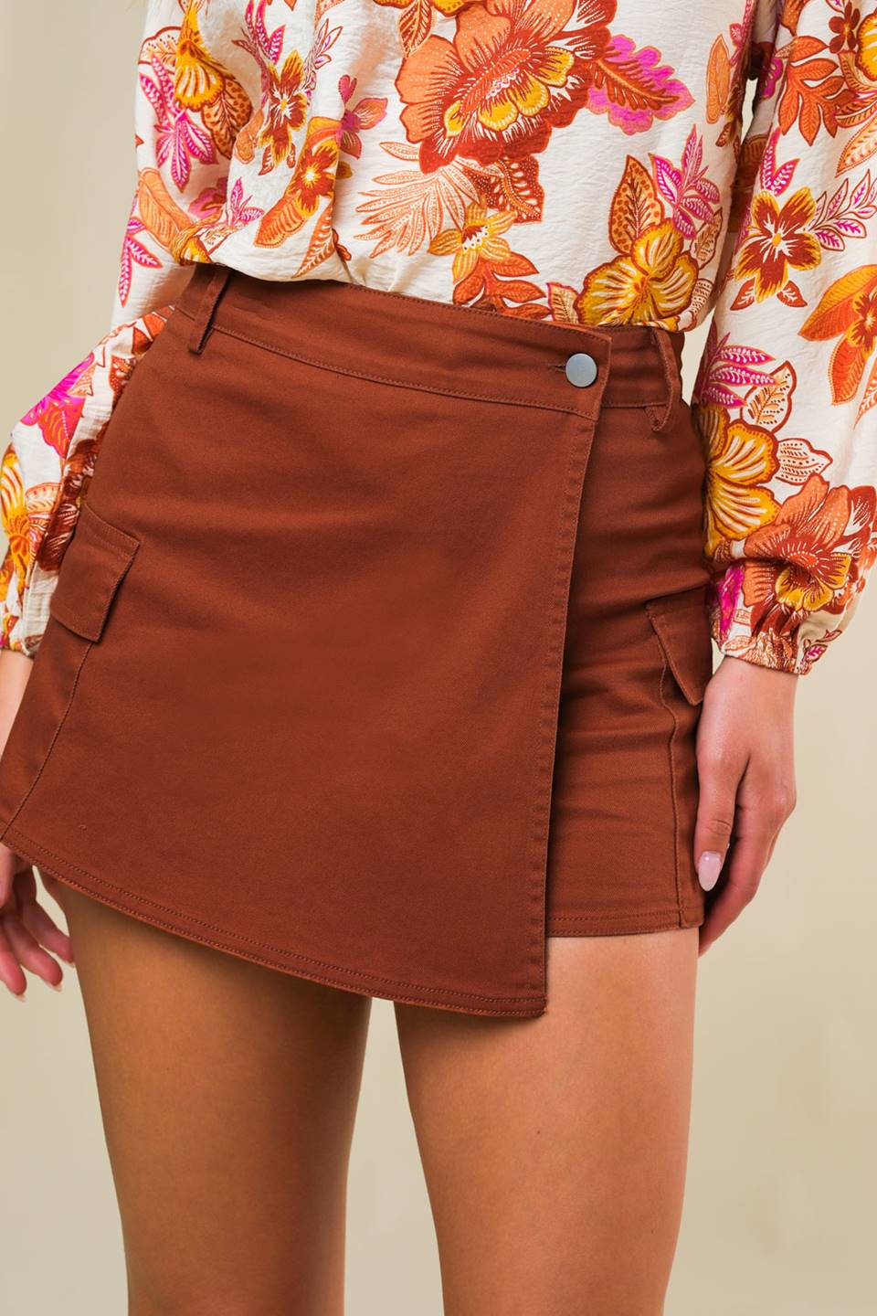 THE WAY OUT TWILL SKORT