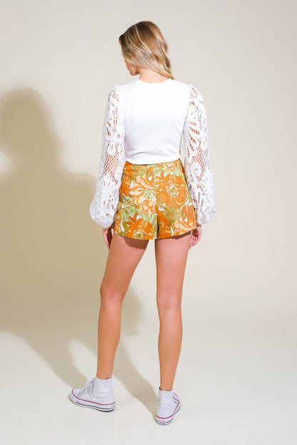 WAVE OF ELEGANCE WOVEN SKORT