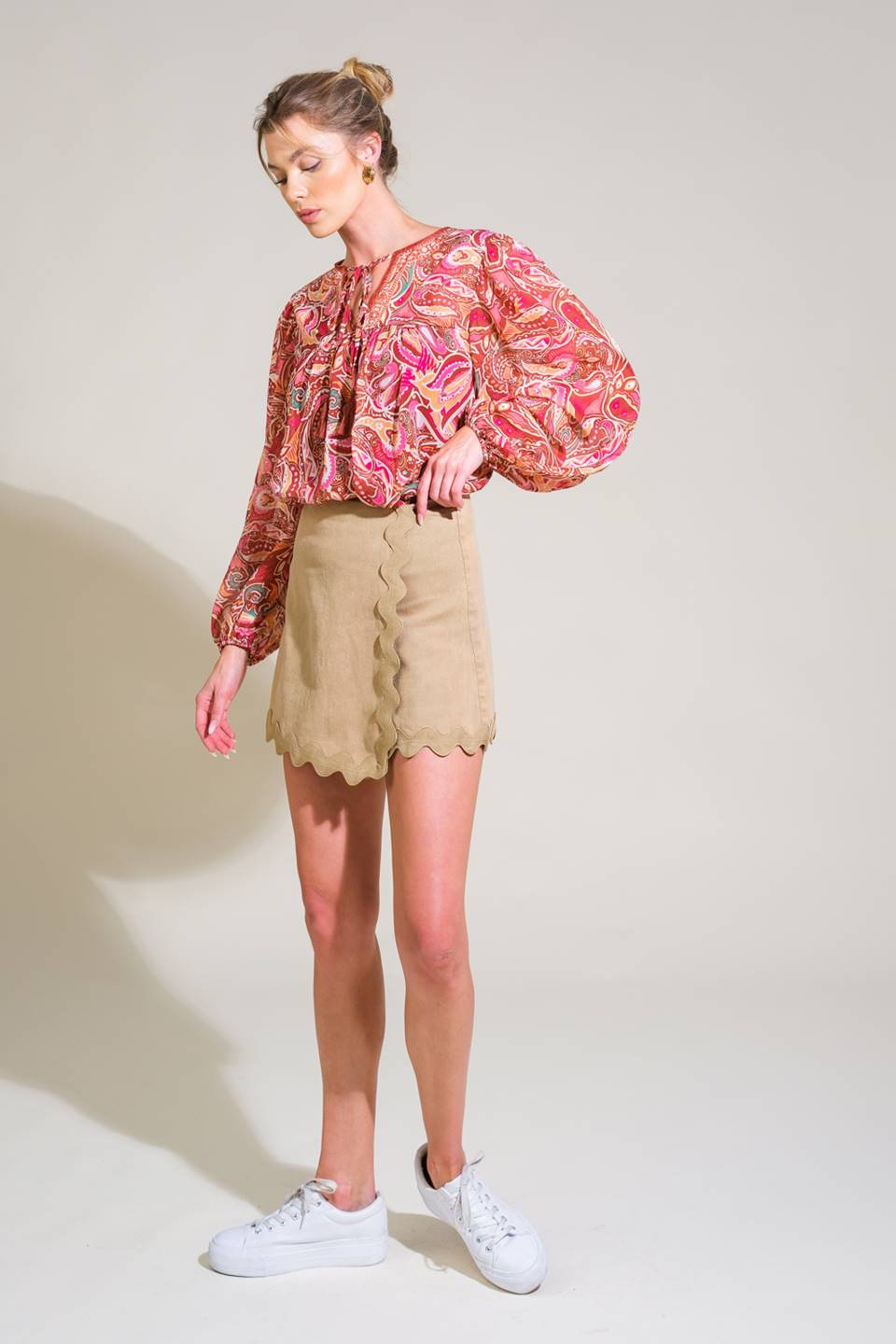 ALL THE SAME WOVEN SKORT Flying Tomato