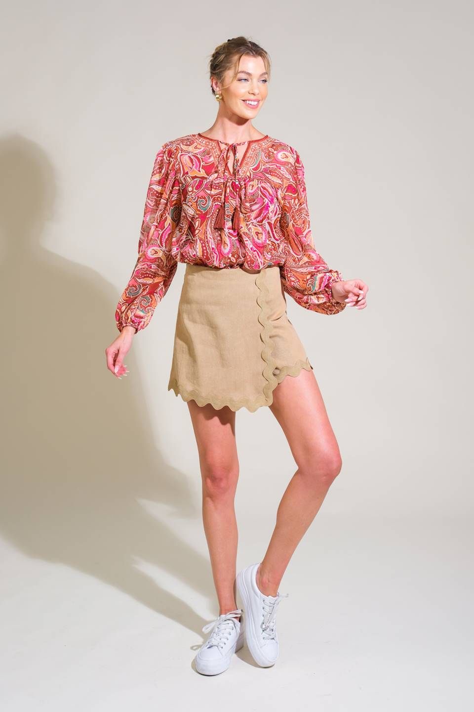 ALL THE SAME WOVEN SKORT Flying Tomato