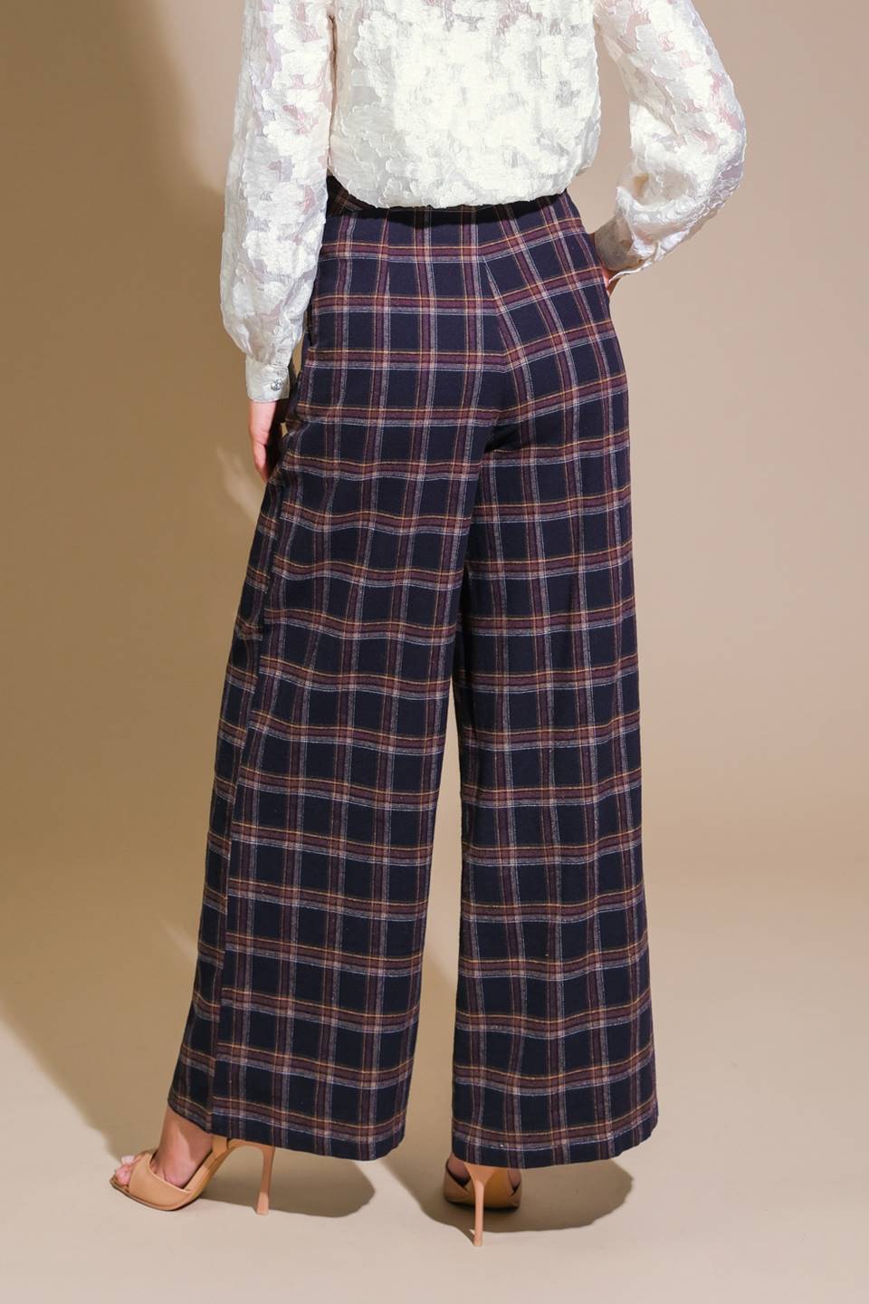 CAN'T FORGET WOVEN PLAID PANTS