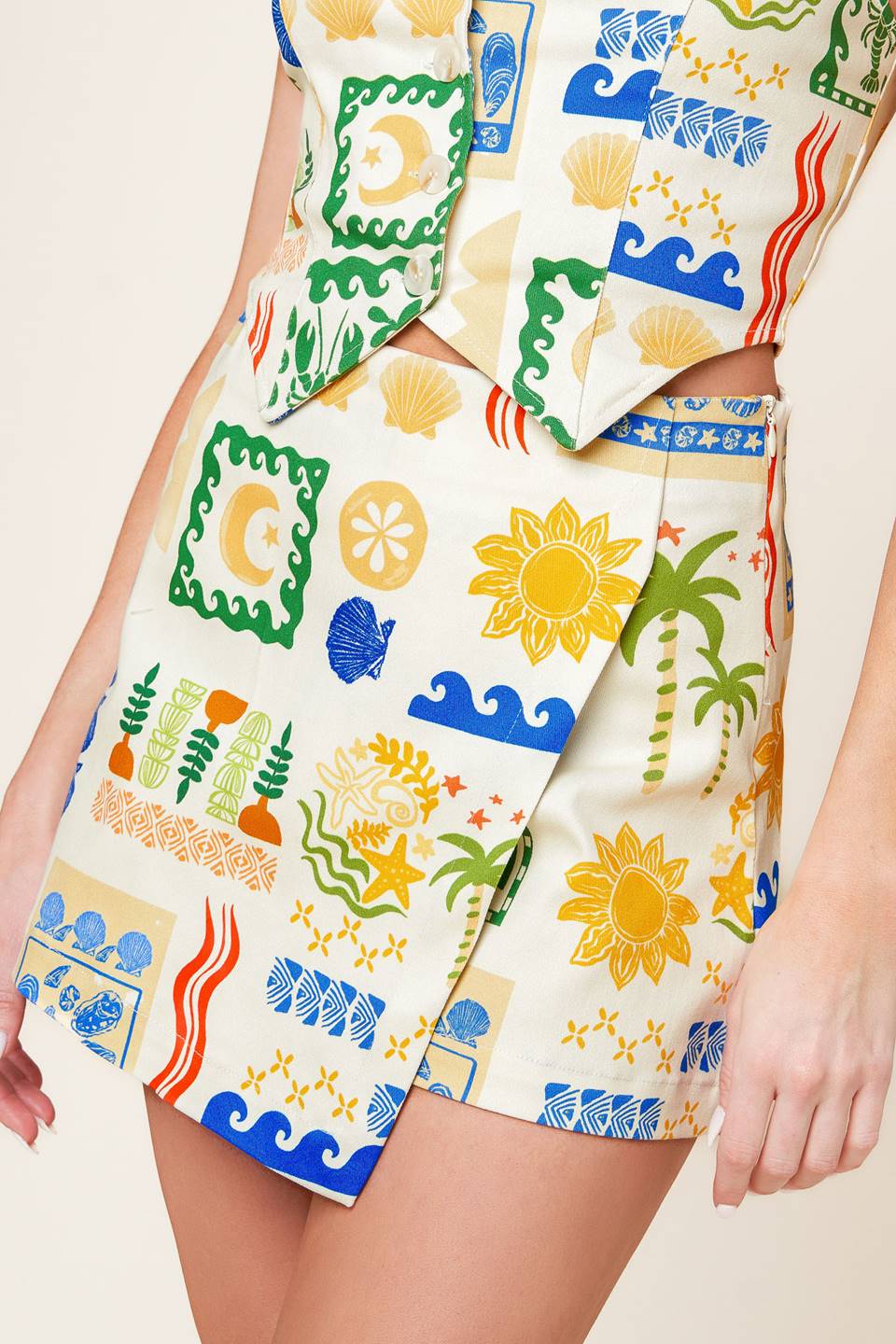 BON VOYAGE WOVEN SKORT Flying Tomato