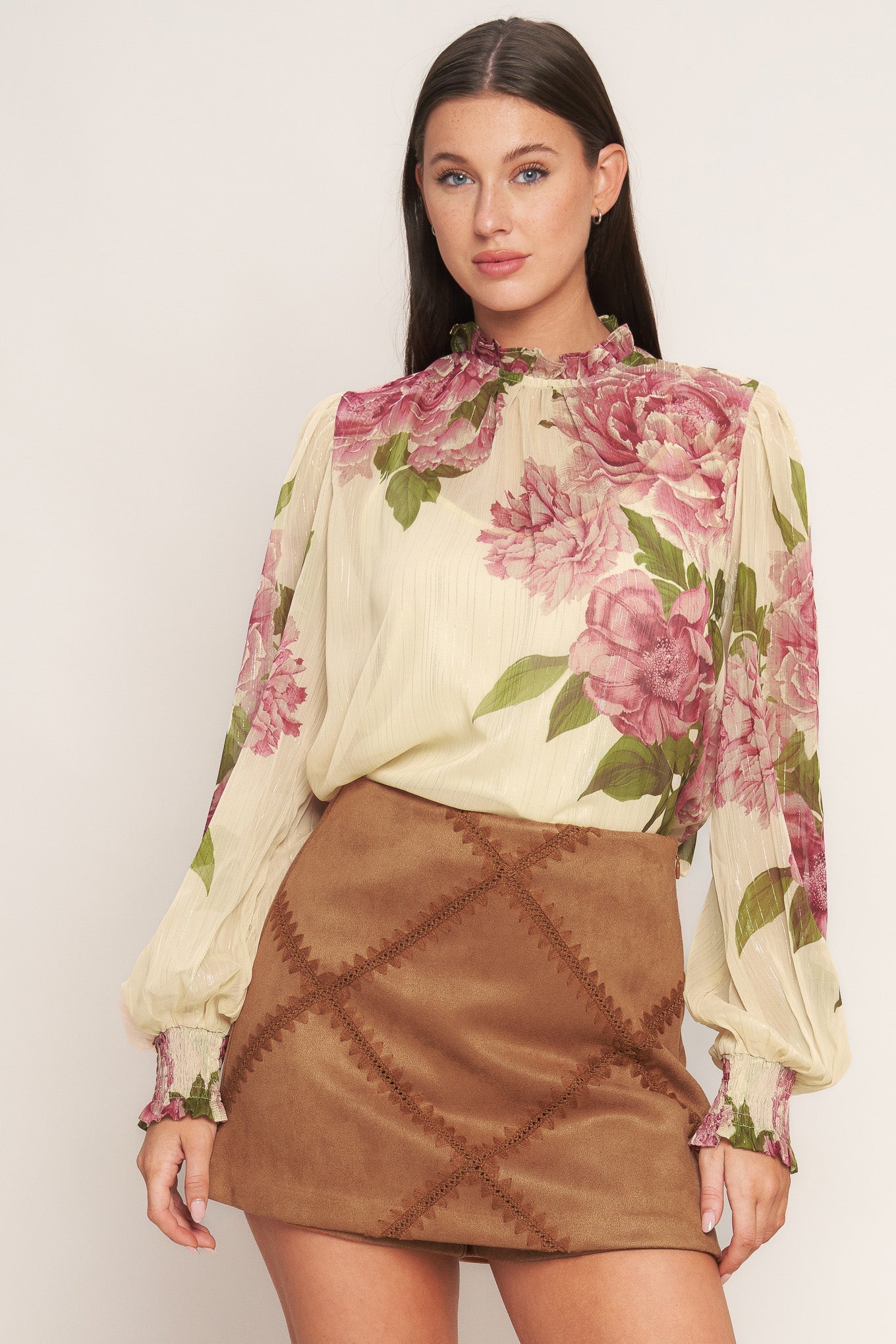 TERRA PATCH FAUX SUEDE SKORT Flying Tomato