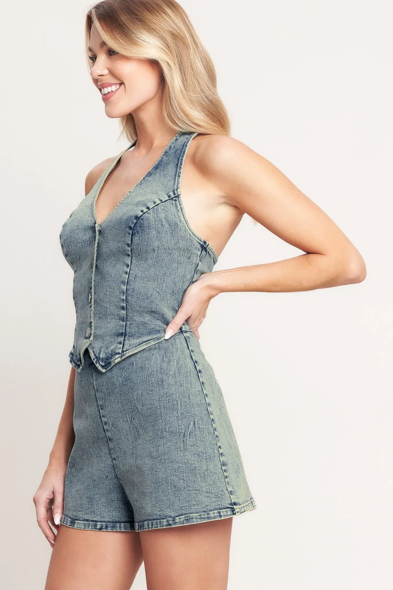 Everyday Escape Denim Romper Halter Neck Sleeveless Button Front Back Zipper Flying Tomato
